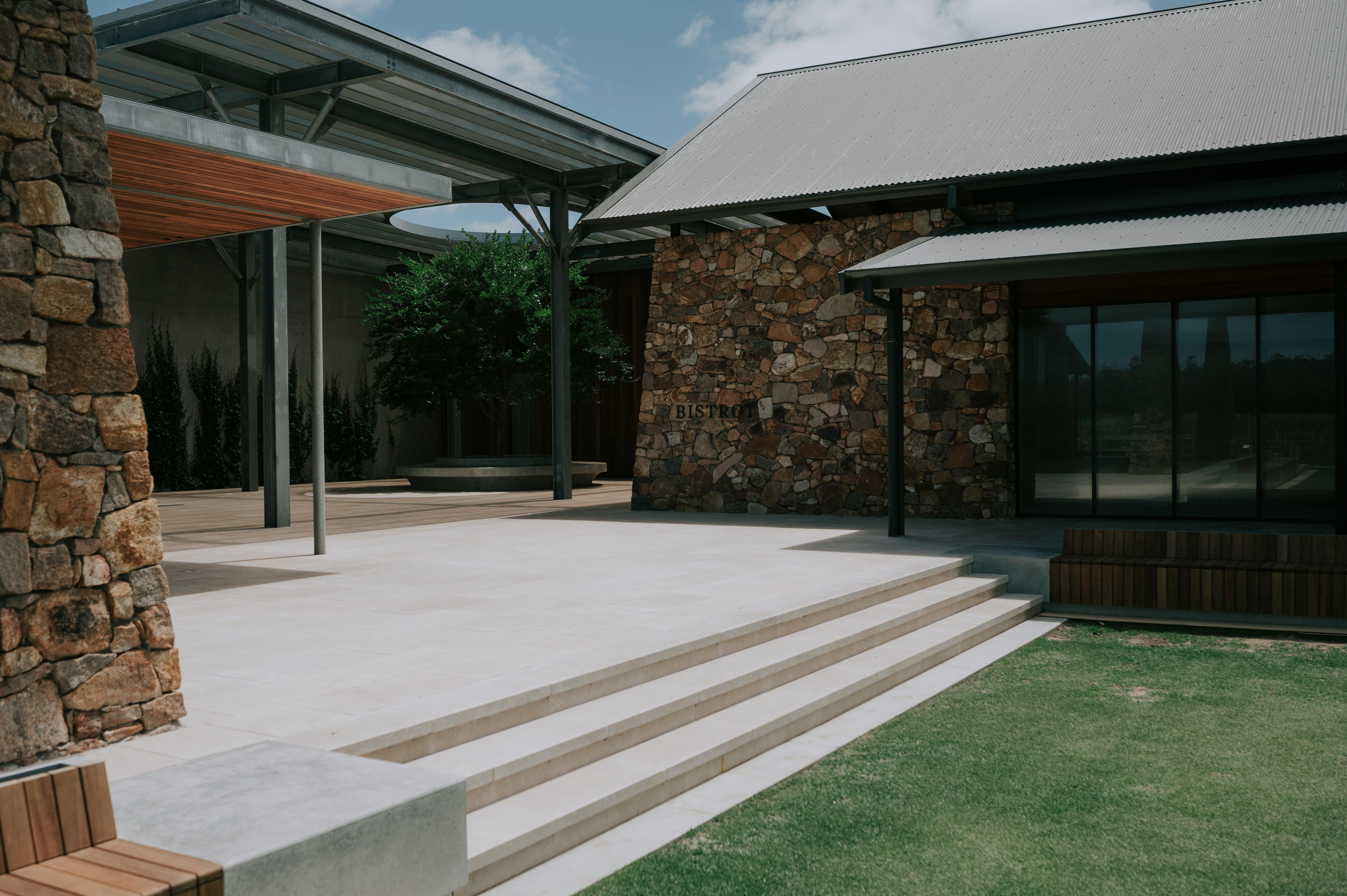 Idée Fixe Signage 44