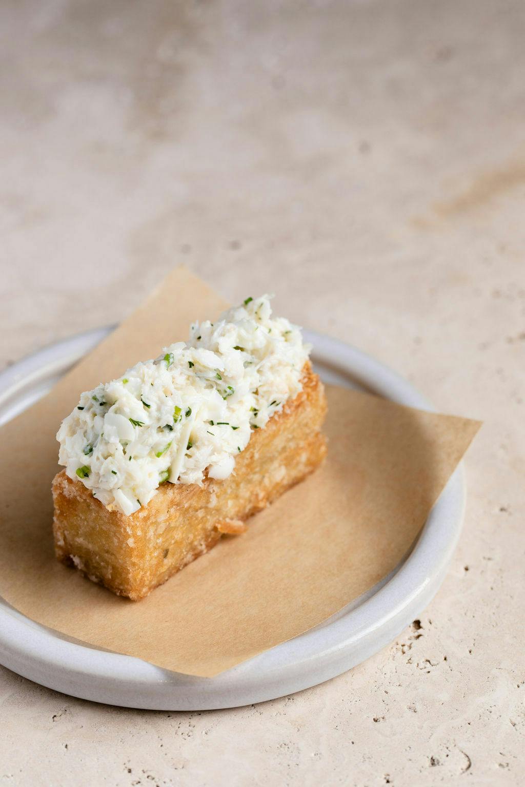 Idee Fixe Brunch202011 Dish Shots Albanysand Crabhashbrown I0 A0494 Copyright Sarah Hewer Photography 2