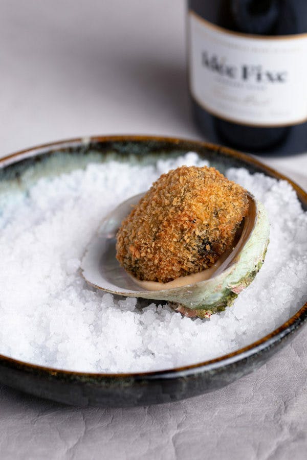 Idee Fixe Brunch202011 Dish Shots Abaloneschnitzel I0 A0764 Copyright Sarah Hewer Photography 600x900