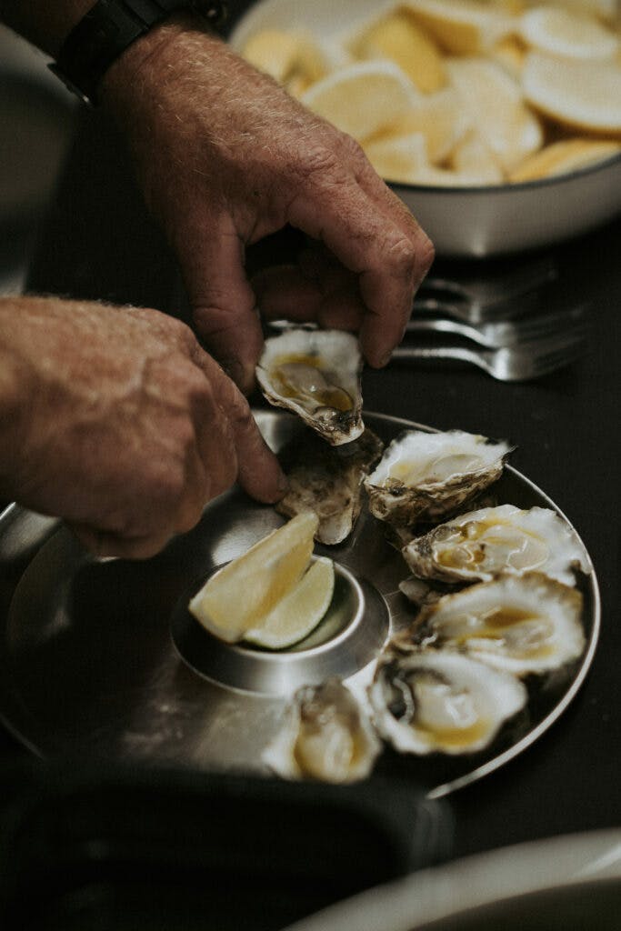 TOMPEARSALL COM 06942 683x1024